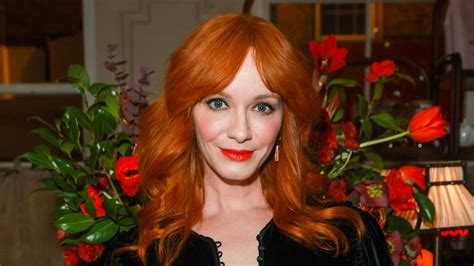 Christina Hendricks sets pulses racing with latest。